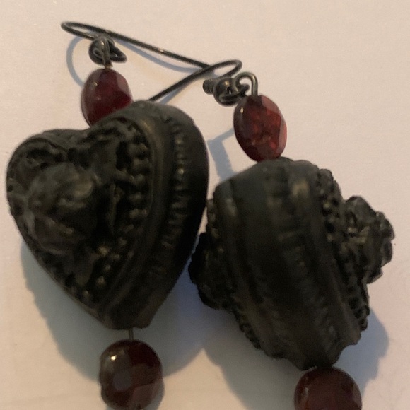 COPY - Victorian looking wooden ❤️ - Picture 3 of 3